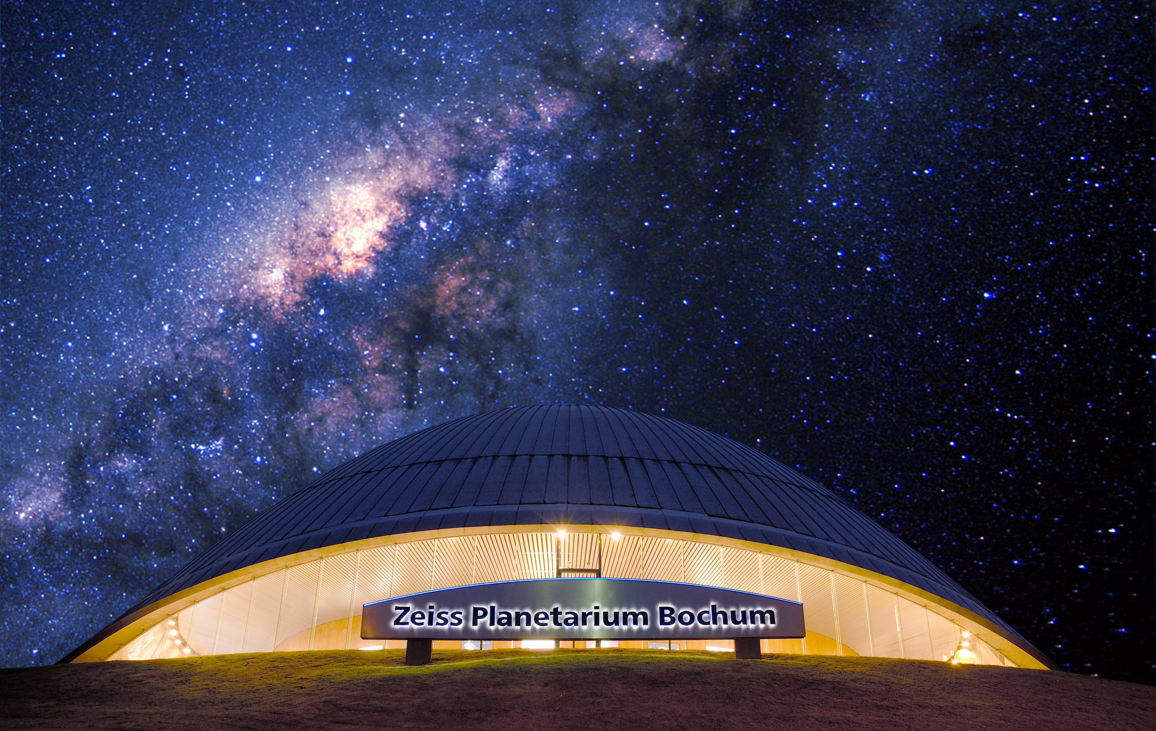 Das Zeiss Planetarium Bochum vorm Nachthimmel