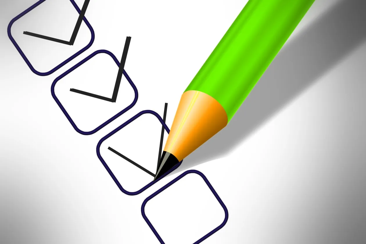 Checkliste wird abgehakt