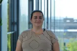 Mitarbeiterin Mona Serdani
