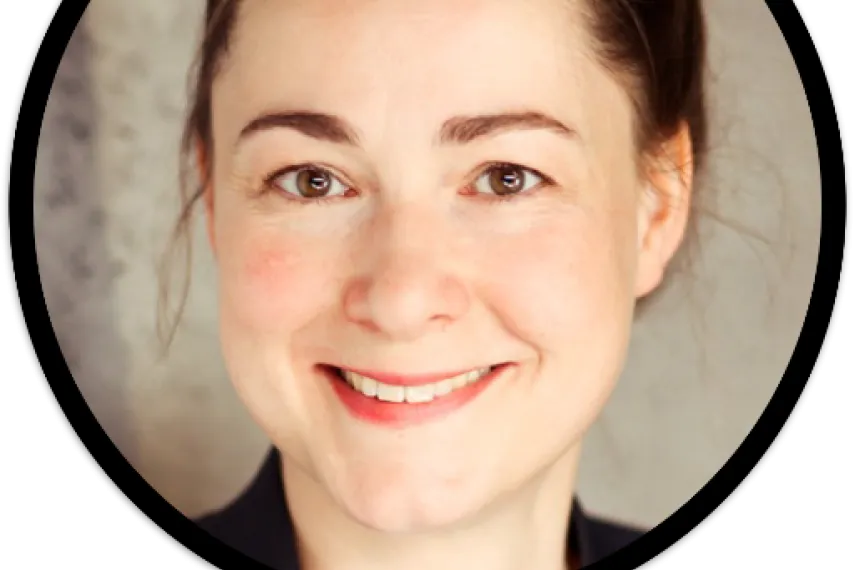 Prof. Dr. Julia Bee