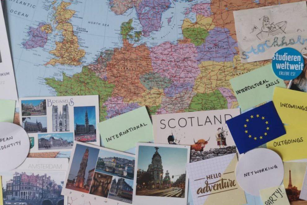 Erasmus Map und Postkarten