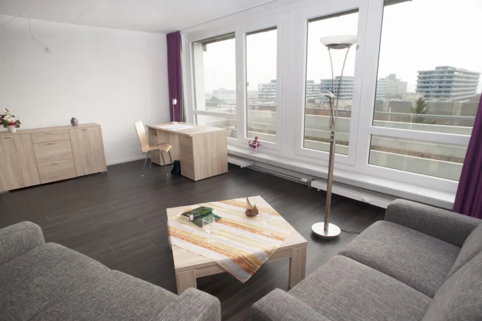 Uni-Forum Living Room View