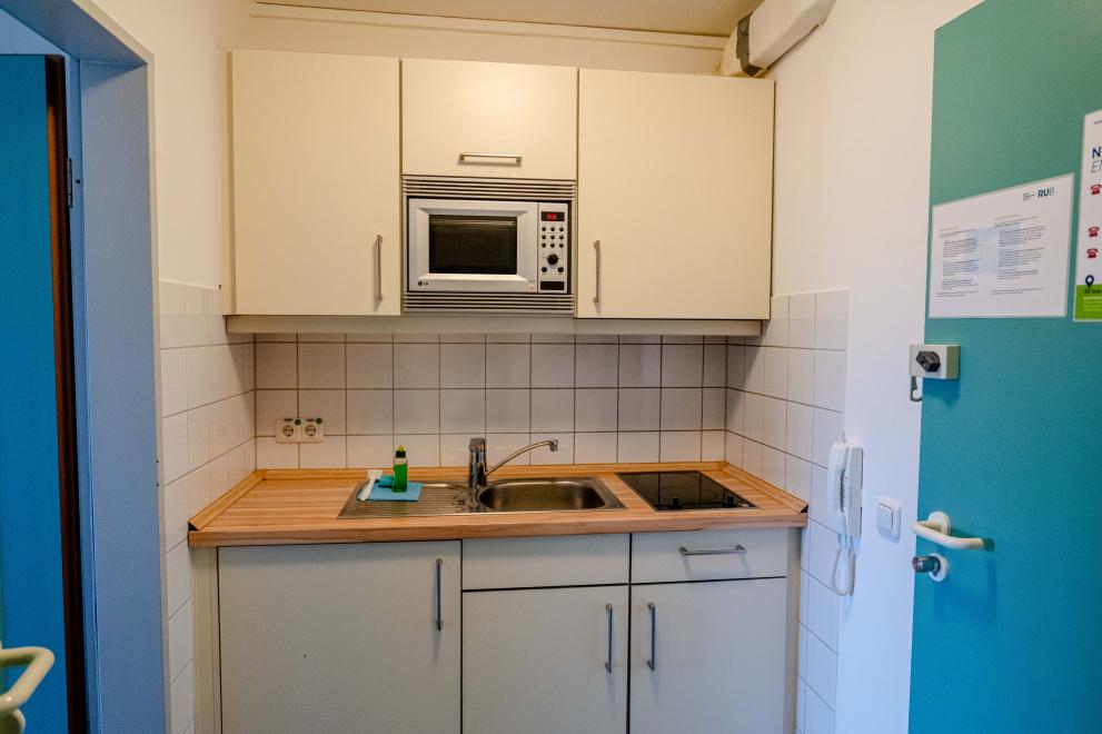 1-Raum-Apartment Küchenzeile