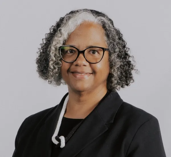 Dr. Samia Chasi 